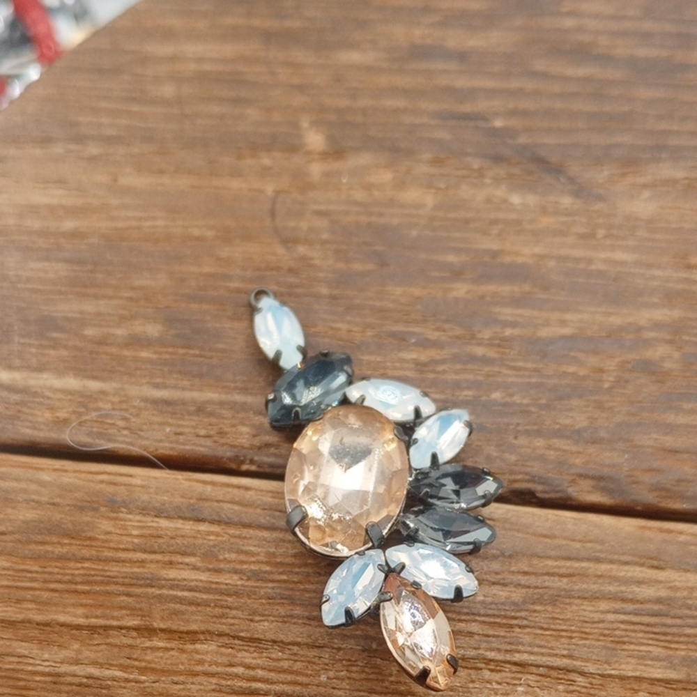 Dreamy Crystal Pendant P243